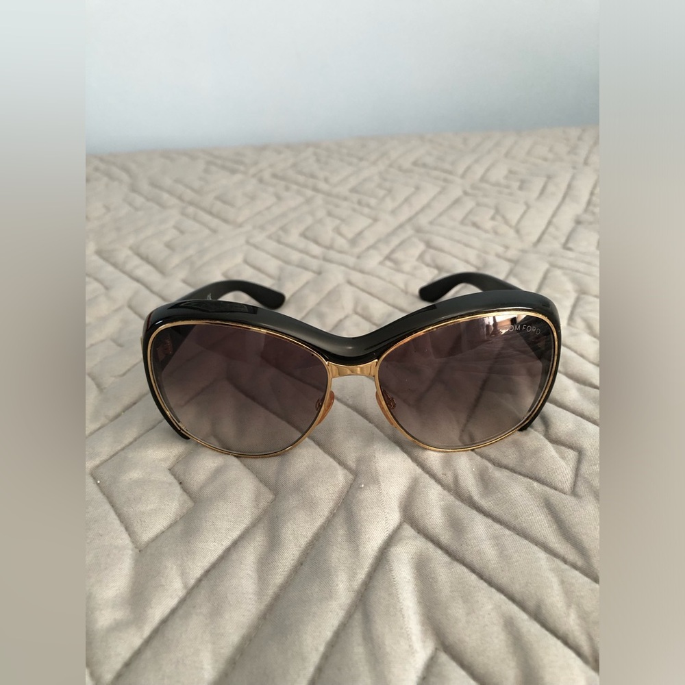 Women’s sunglasses